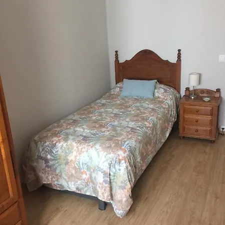 Oviedo Apartment *