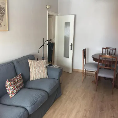 Oviedo Apartment *